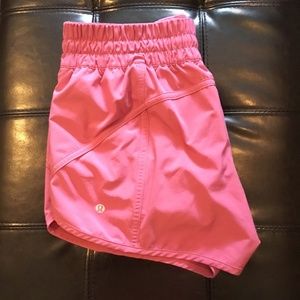 Lululemon Tracker  Short. SZ 10.